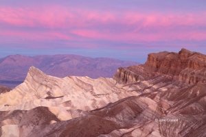 Death-Valley-National-Park;Erosion;Sandstone;Sunrise;Zabriskie-Point